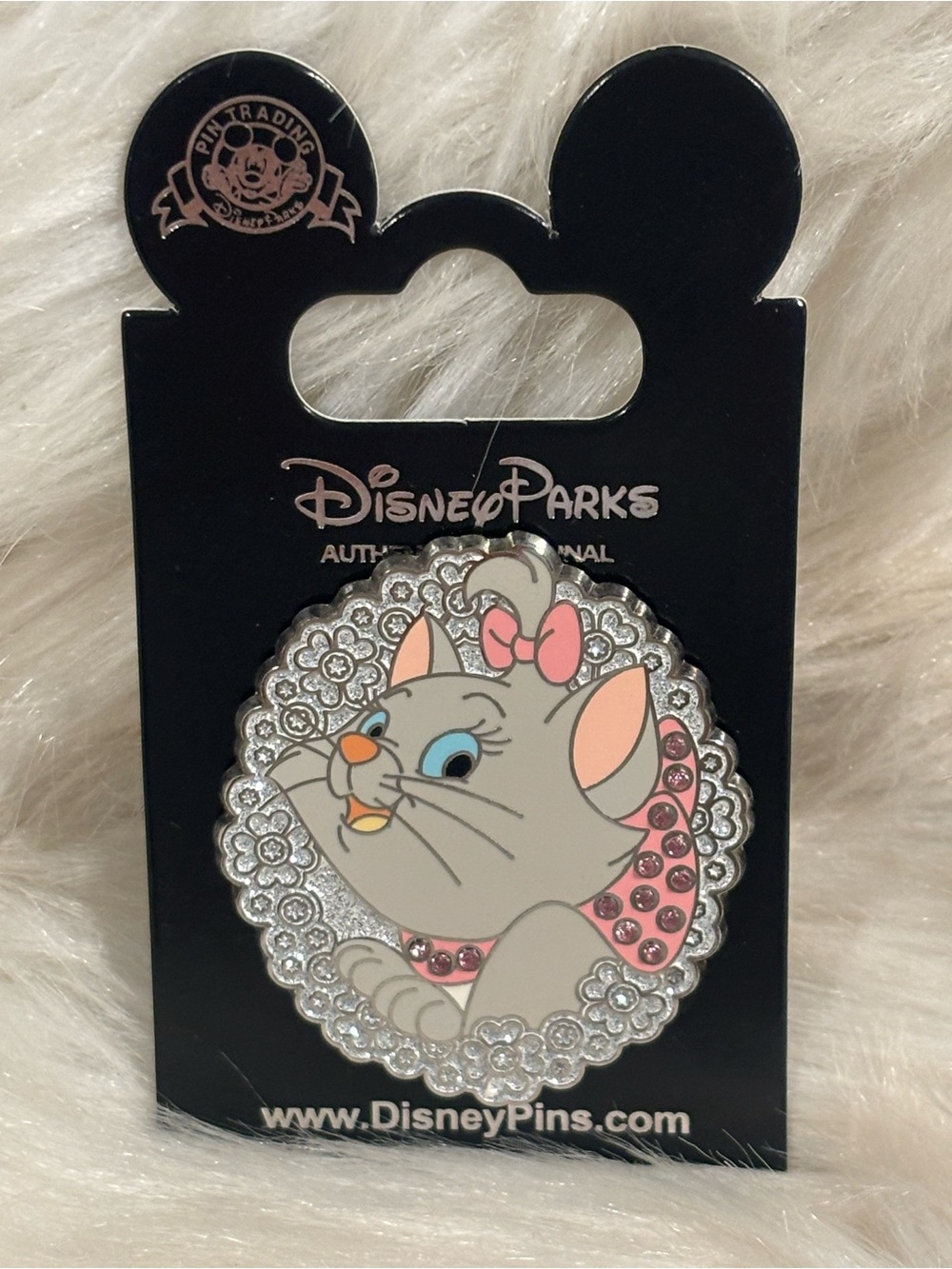Disney Parks DLR WDW Marie Aristocats Gem Jewel Rhinestone Glitter Portrait Pin